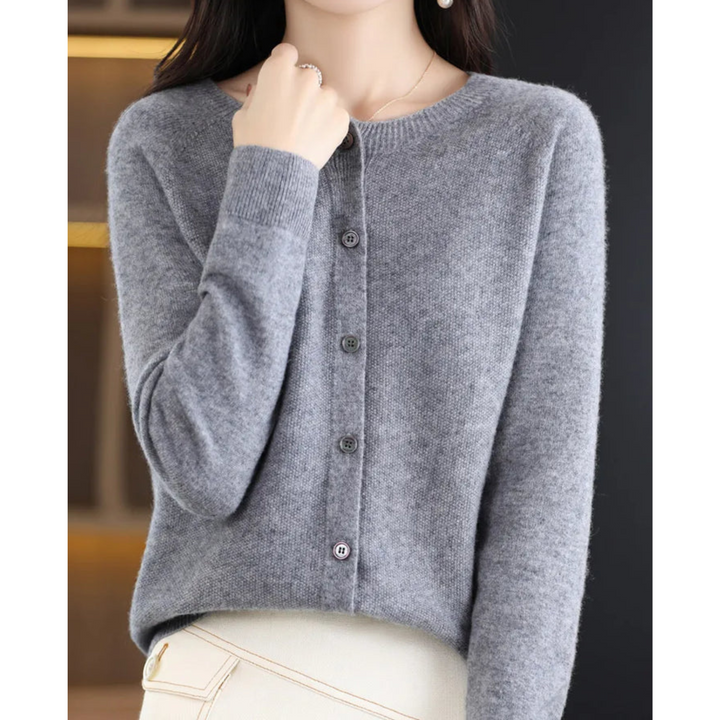 Katharina | Damen Strickjacke mit klassischer Knopfleiste
