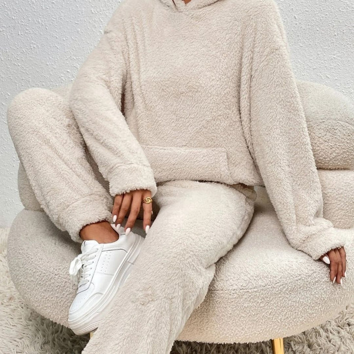 Karin | Damen Frühlings Cozy Kapuzen-Loungewear-Set