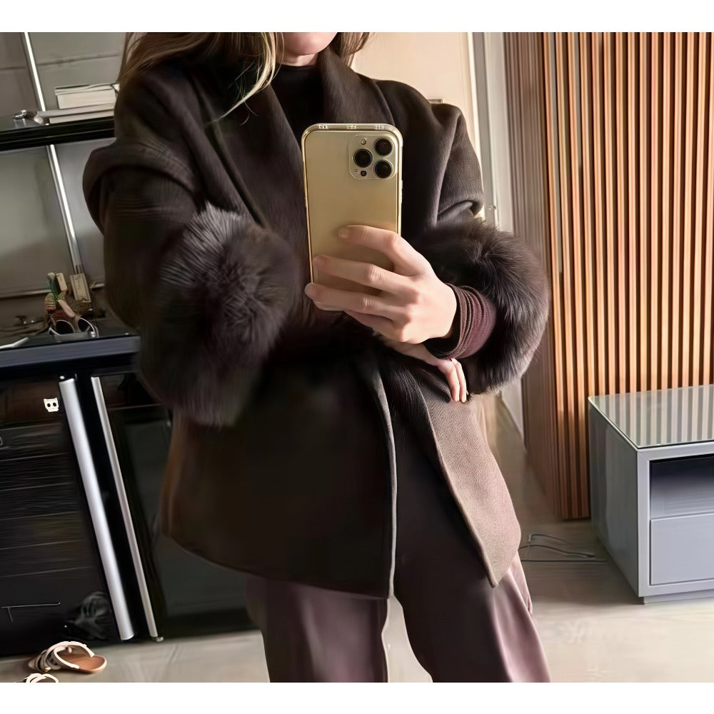 Daniela | Damenmantel mit Gürtel und Kunstfellärmeln