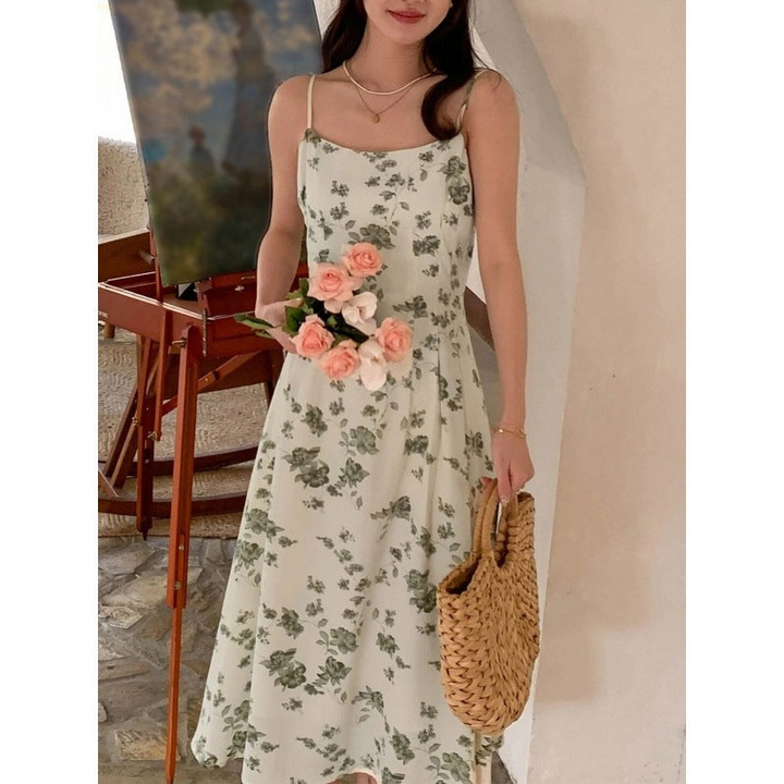 Amalie | Elegant og Blomstrete Ermeløs Midikjole
