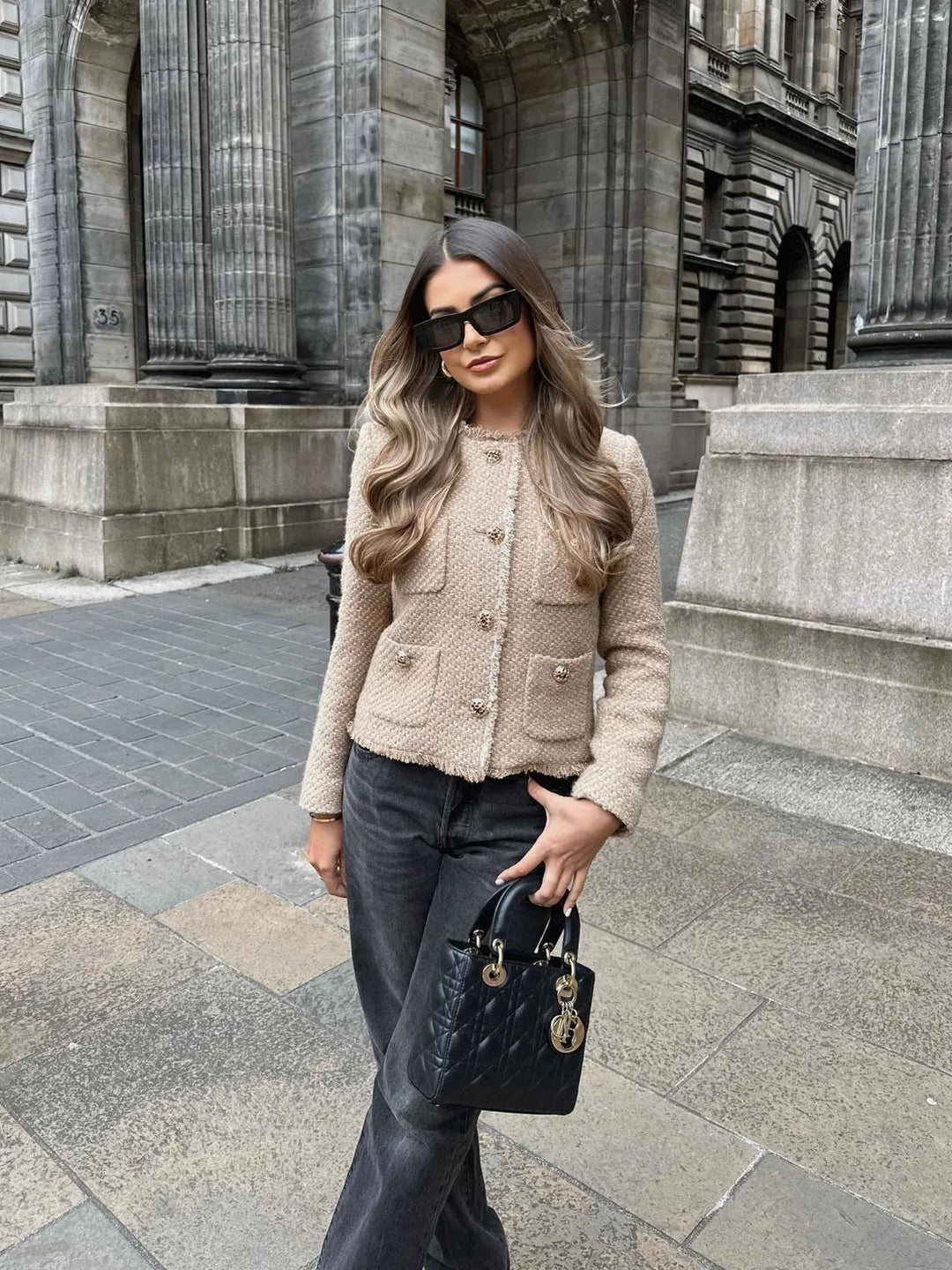Anita | Kort Tweed Blazerejakke med Knapper for Kvinner