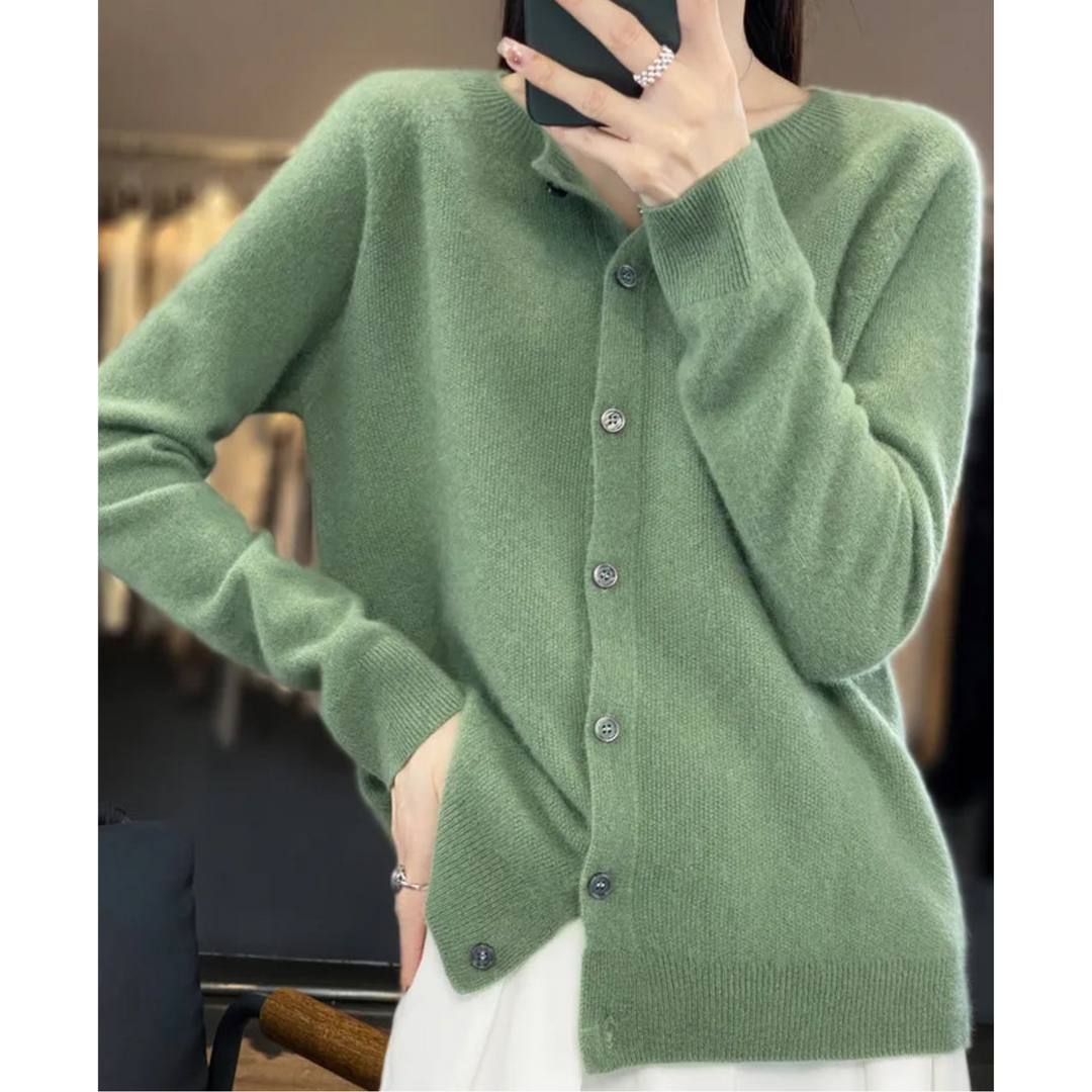 Katharina | Damen Strickjacke mit klassischer Knopfleiste