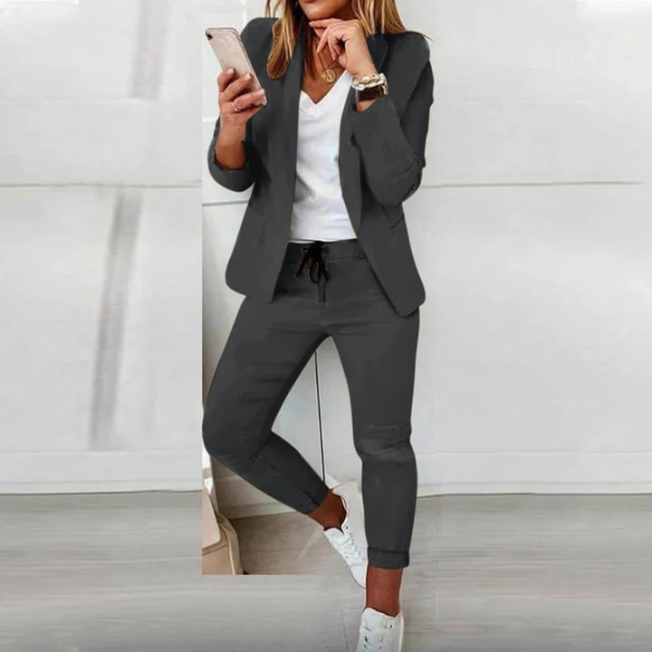 Aina | Allsidig Blazer og Joggebukseantrekk for Kvinner