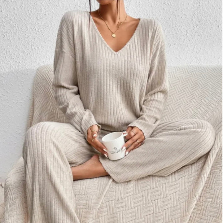 Karina | Stilig strikkesett for kvinner