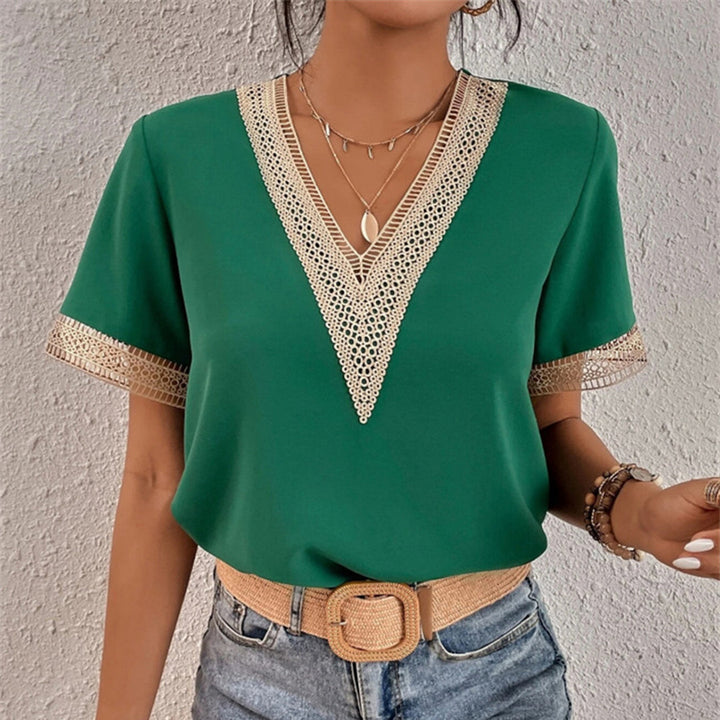 Karin | Stilfull Bluse med V-hals Detalj