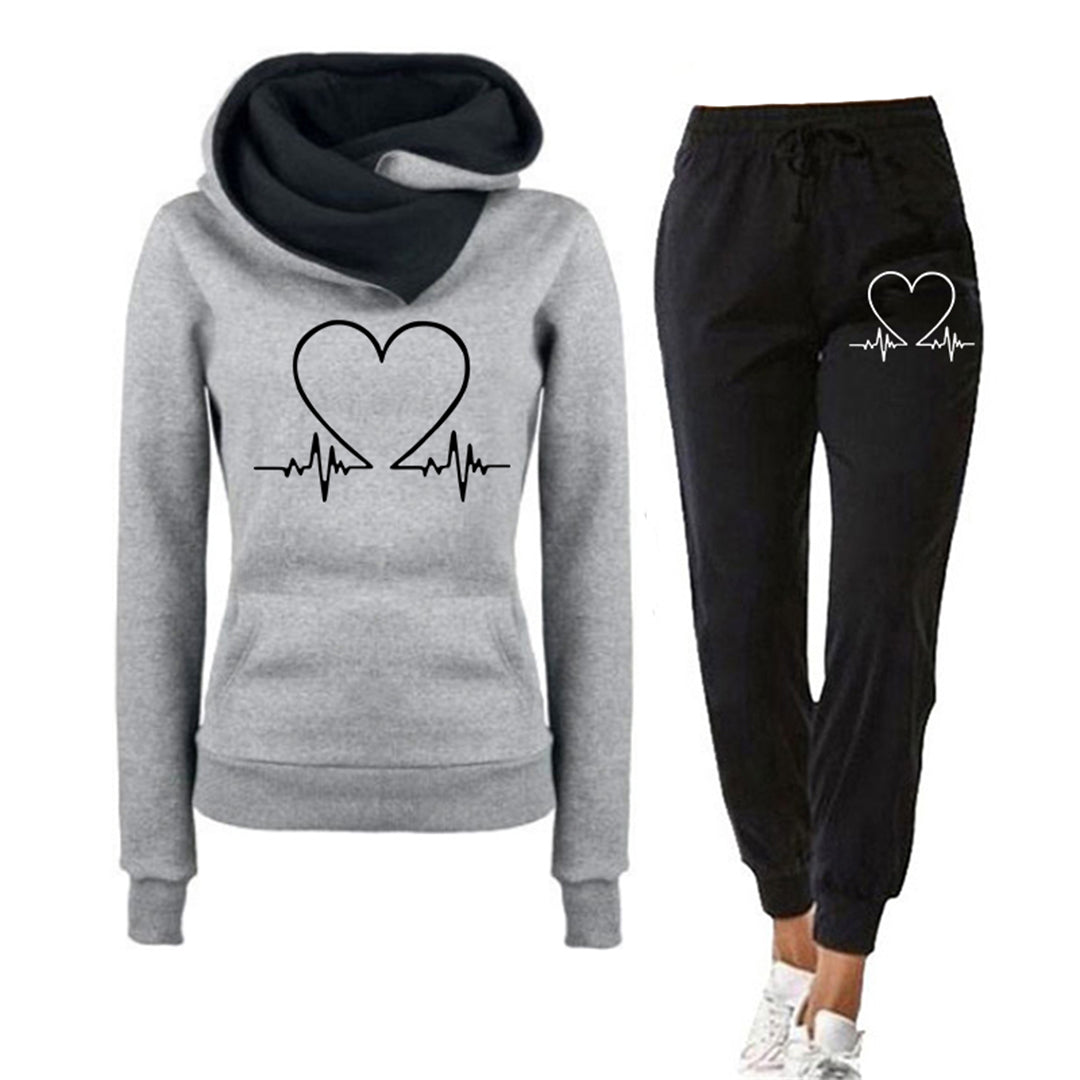Carolin | Damen Hoodie- und Jogginghose-Set mit Herzschlagmotiv