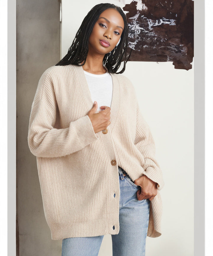 Johanna | Damen Oversized Strickjacke mit Knöpfen