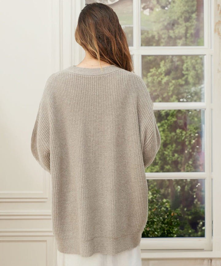 Johanna | Damen Oversized Strickjacke mit Knöpfen