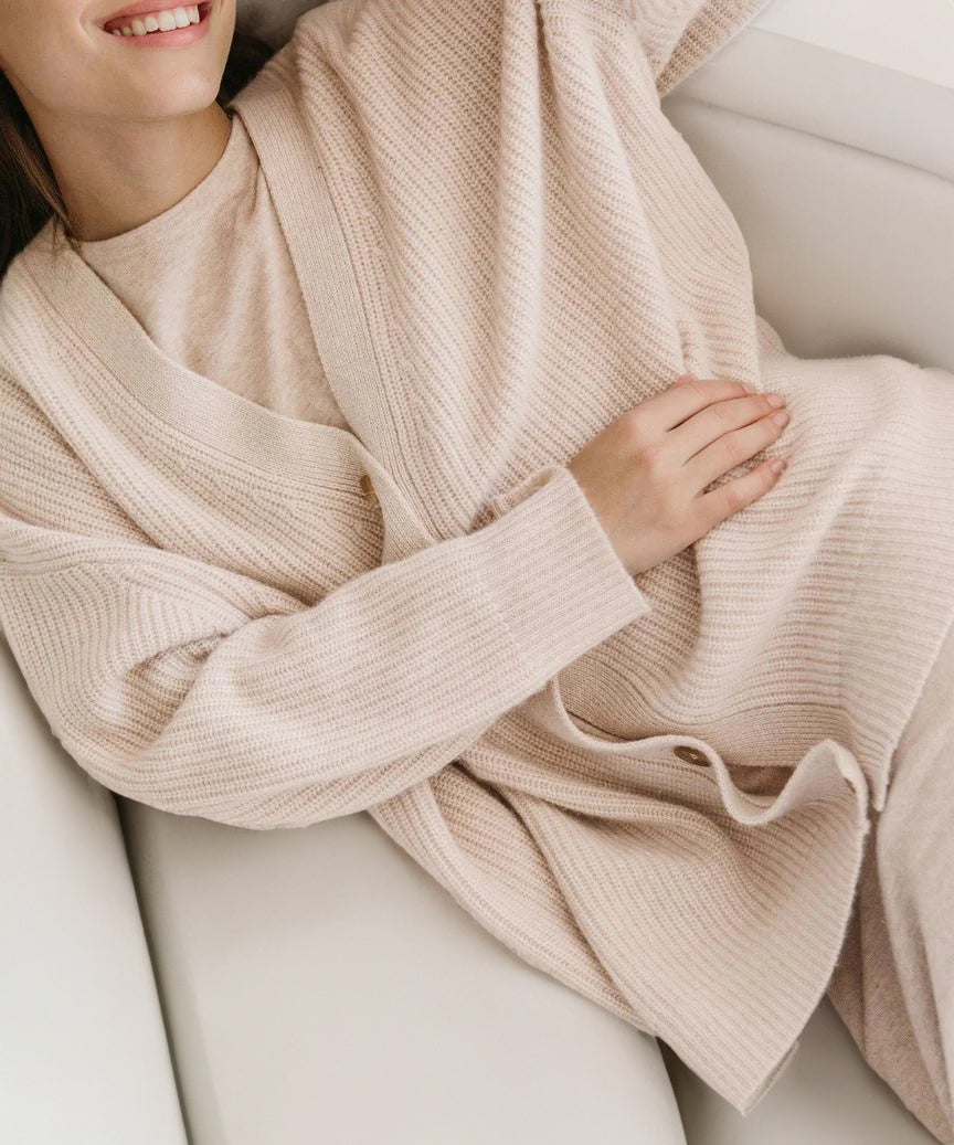 Johanna | Damen Oversized Strickjacke mit Knöpfen