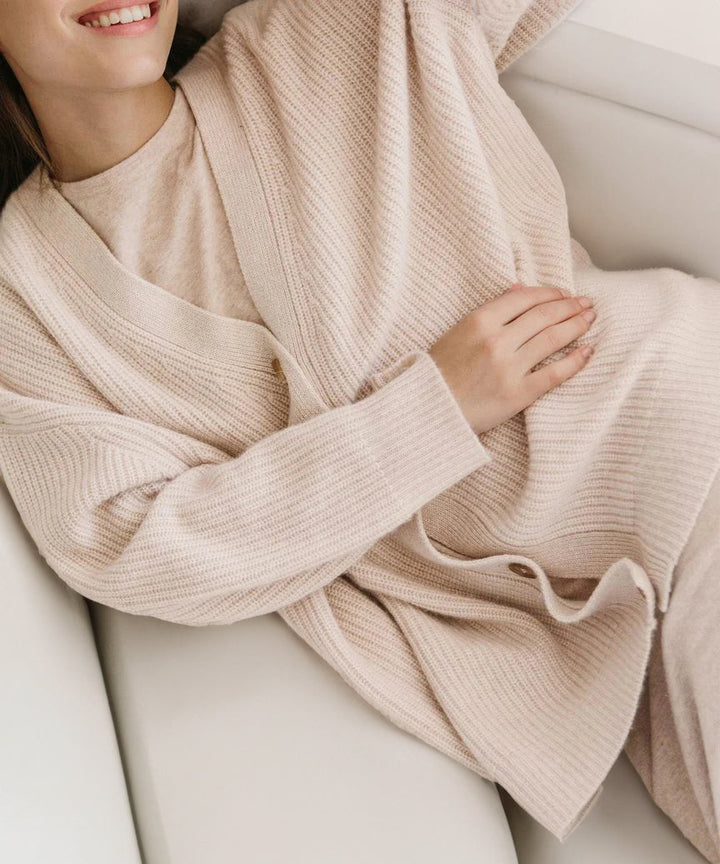 Johanna | Damen Oversized Strickjacke mit Knöpfen