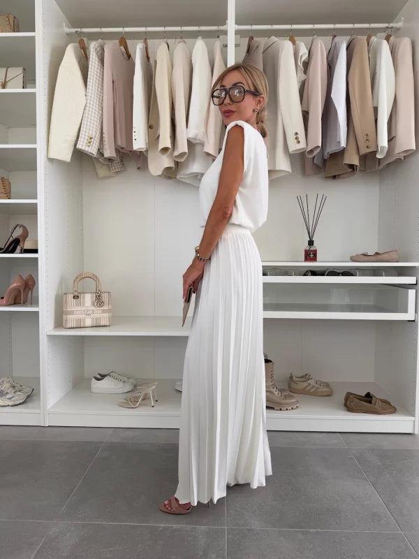 Annette | Stilfullt Dame Sett med Plisserte Bukser og Topp
