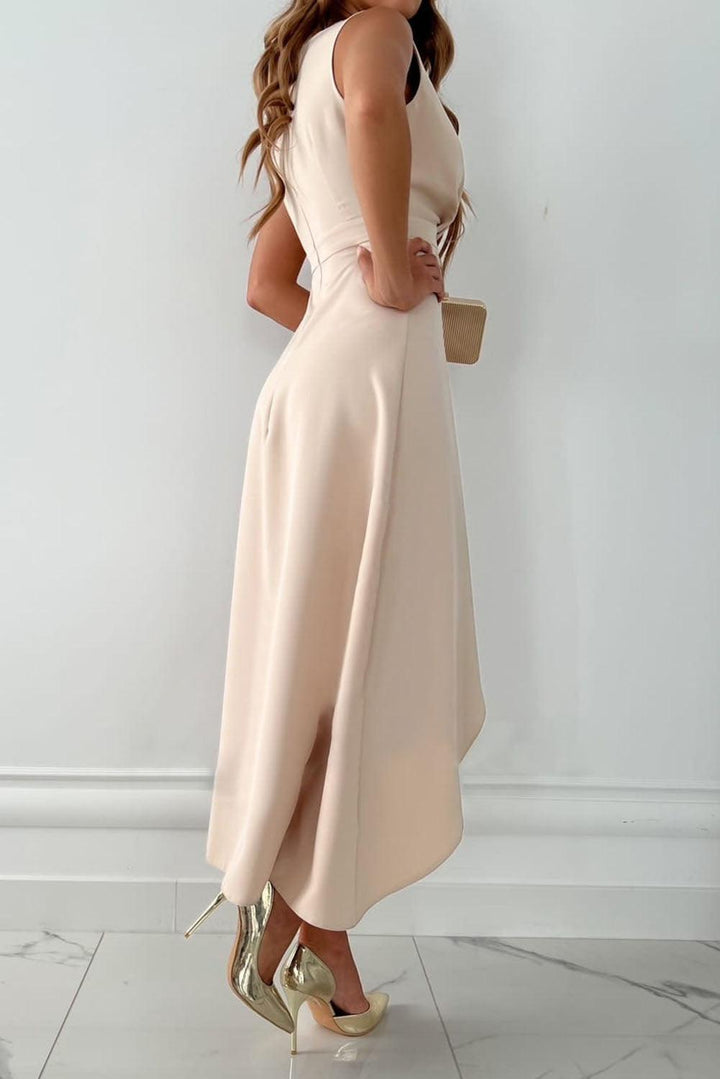 Clara | Dame Midi-Kjole med Asymmetrisk Snitt