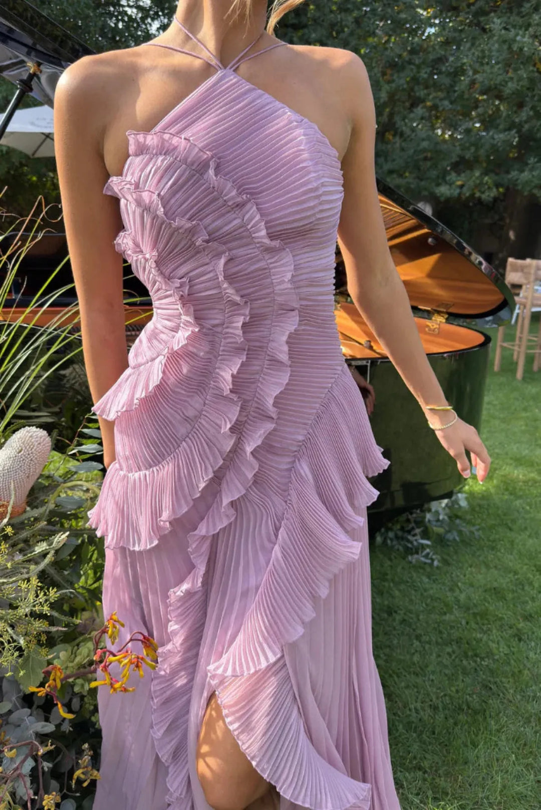 Tanja | Damen Plissiertes Kleid mit Neckholder und Lagenoptik