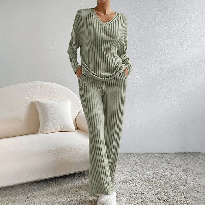 Karina | Stilig strikkesett for kvinner