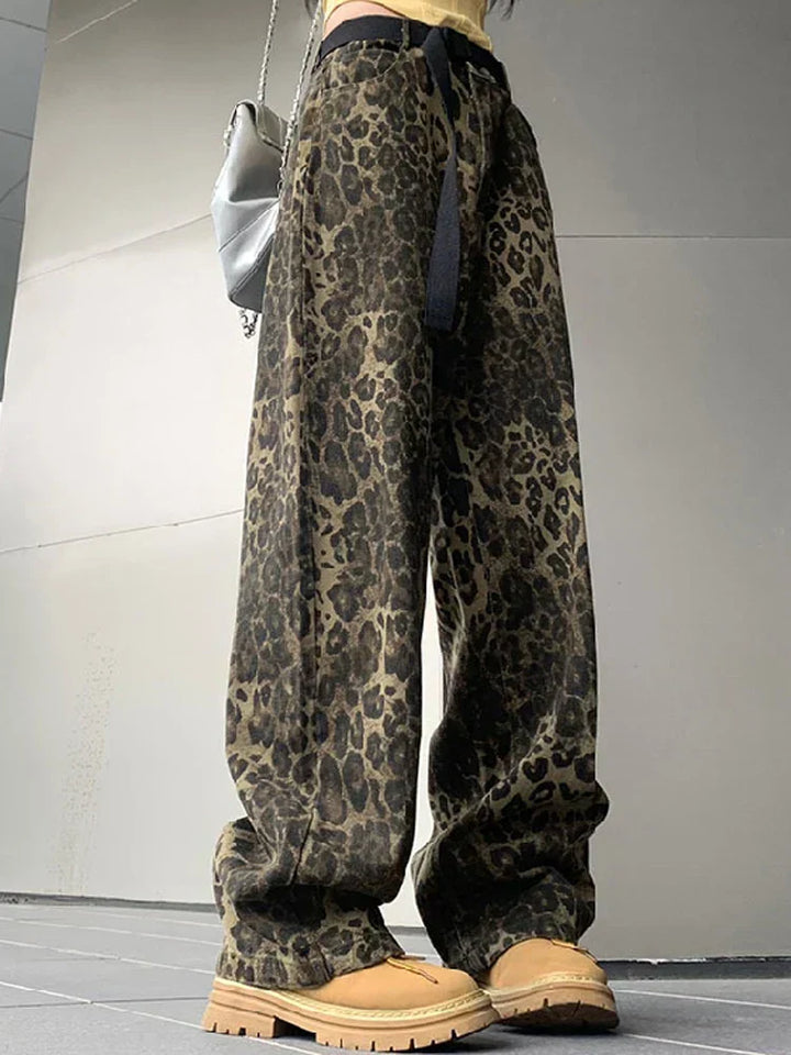 Anja | Damen Weit Geschnittene Jeans mit Leopardenmuster