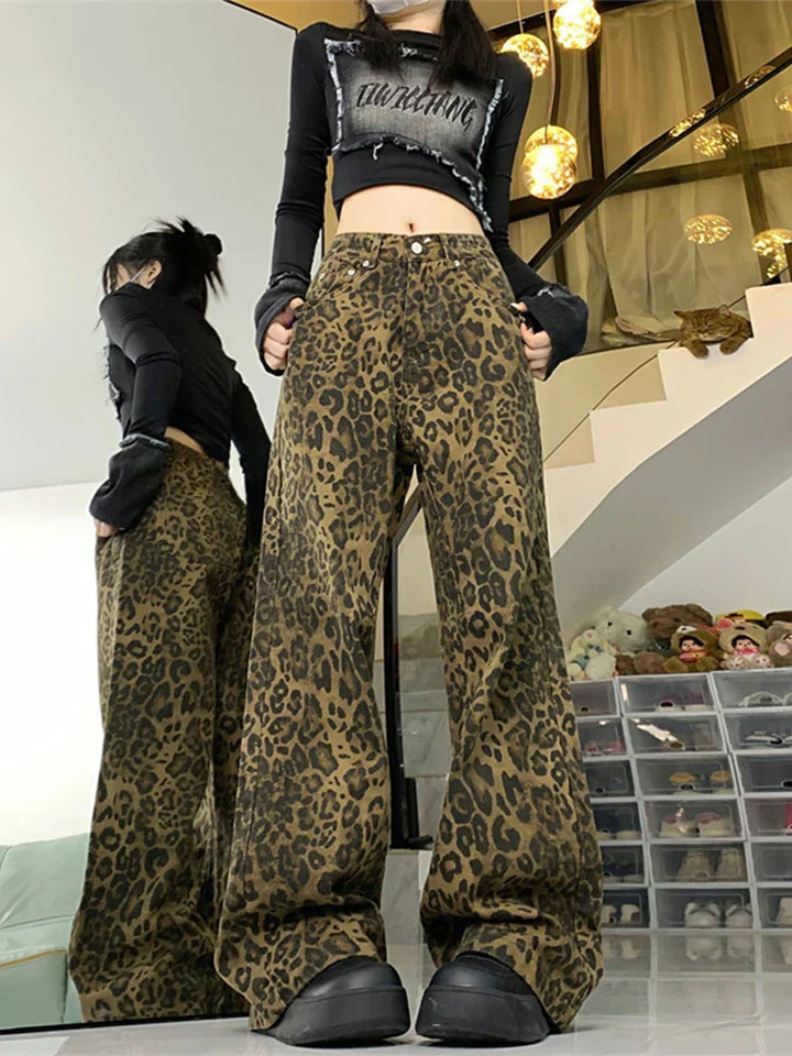 Anja | Damen Weit Geschnittene Jeans mit Leopardenmuster
