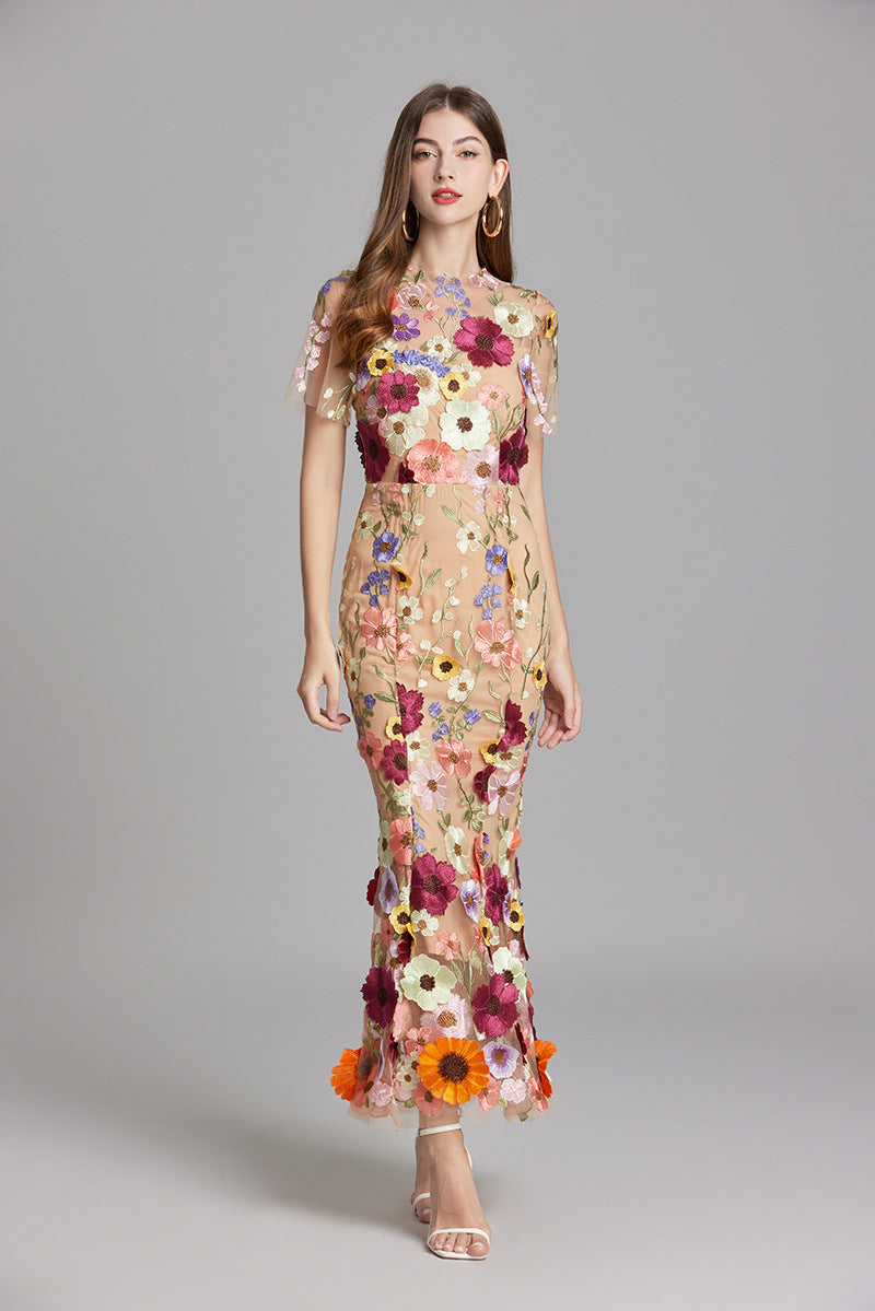 Verena | Damen Transparentes Maxikleid mit Blumenstickerei