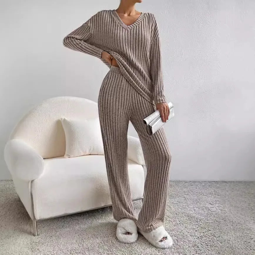 Karina | Stilig strikkesett for kvinner