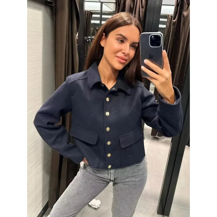Lara | Damen Smart-Casual kurz geschnittene Jacke mit Knopfleiste vorne