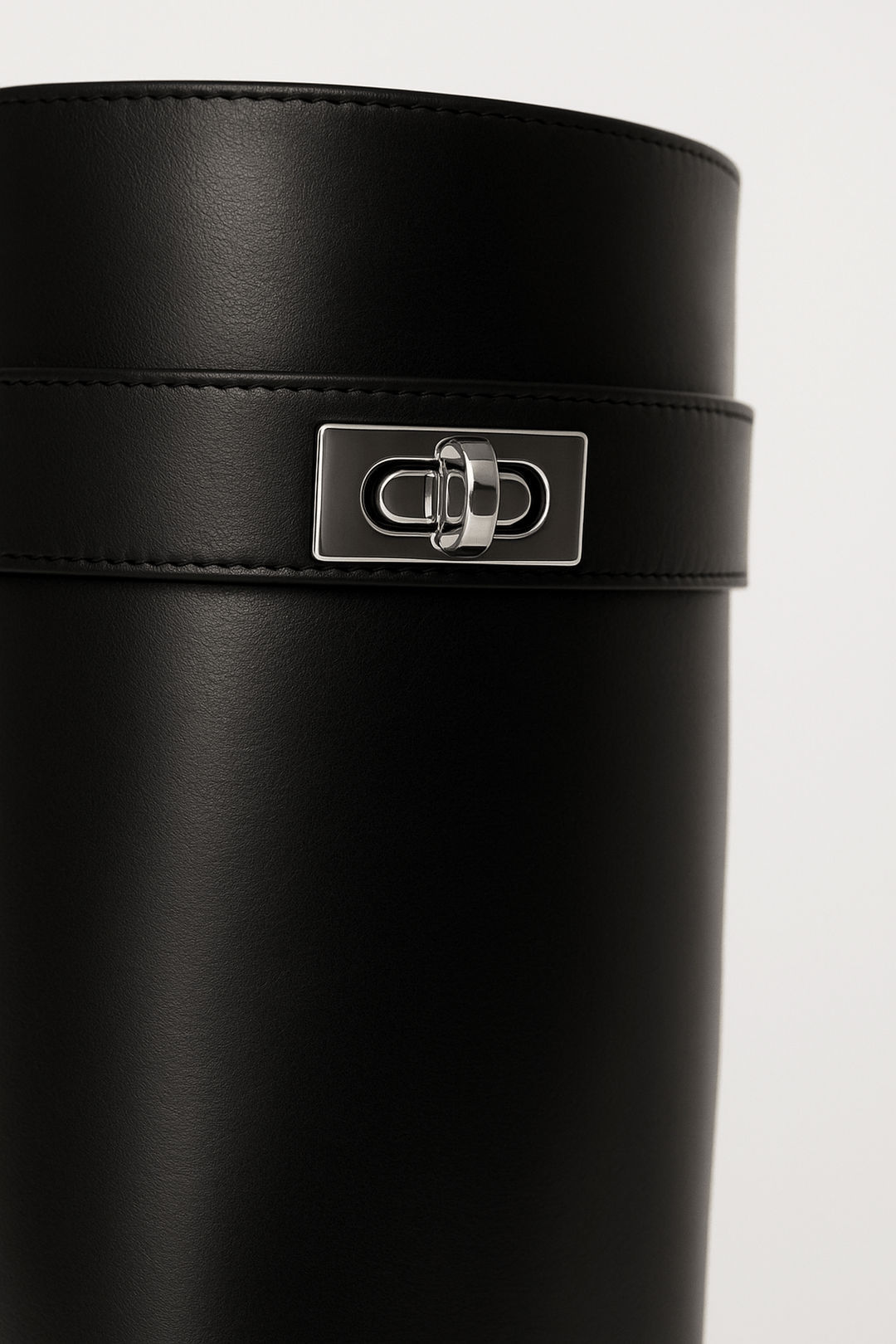 Felicia | Damen Elegante Stiefel mit Keilabsatz und spitzer Schuhspitze