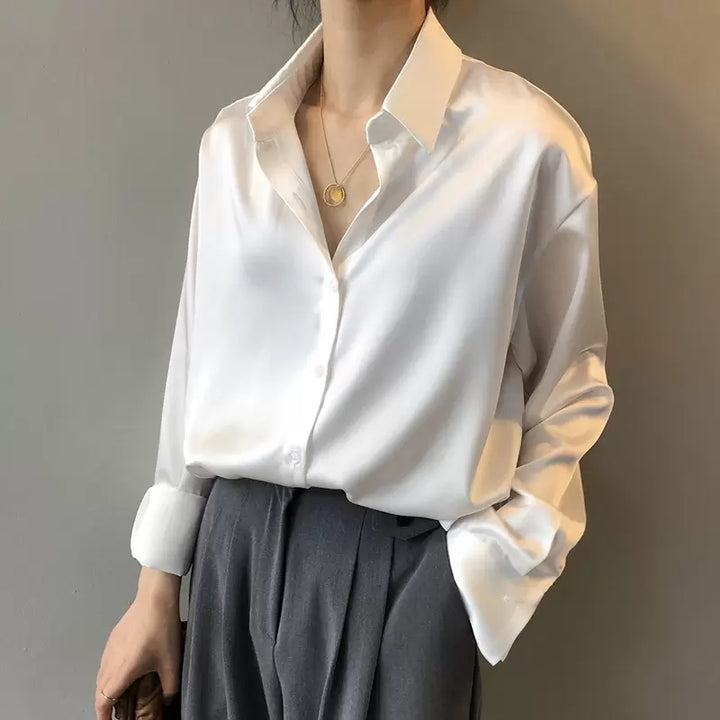 Emilia | Damen Seidenbluse mit Knopfleiste für Stil