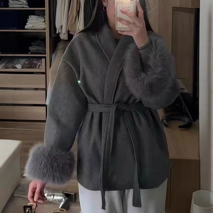 Daniela | Damenmantel mit Gürtel und Kunstfellärmeln