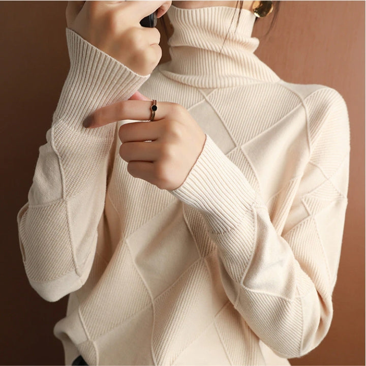 Natalie | Gemütlicher Zopfmuster Rollkragenpullover