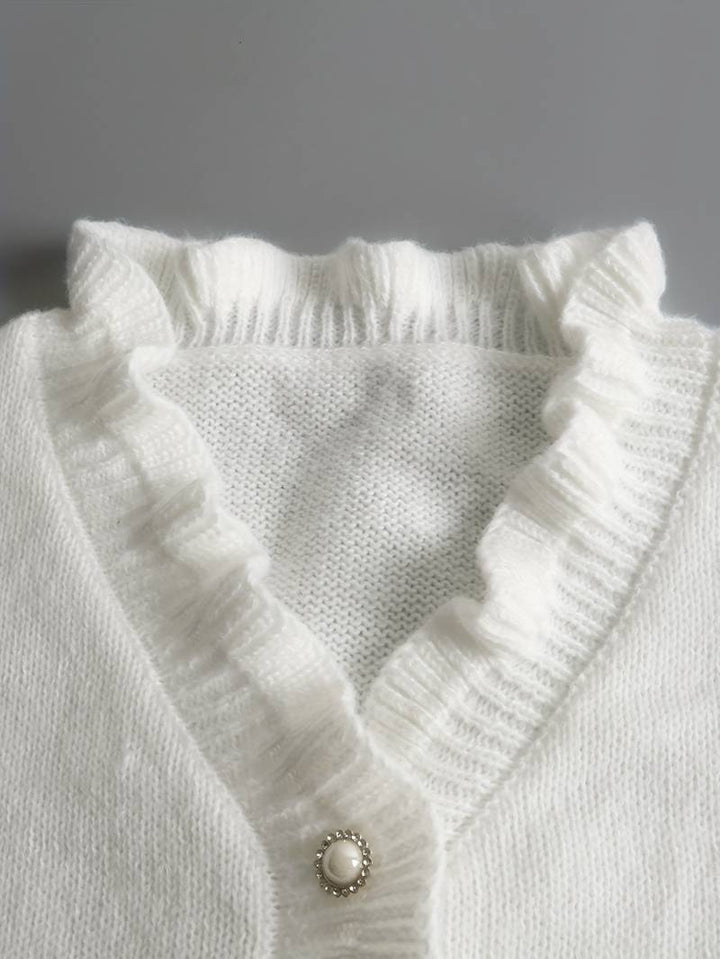 Andrea | Volangbluse med Dekorative Knapper for Kvinner
